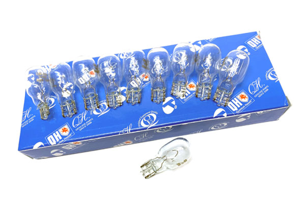 Picture of Bulb, reverse light - QUINTON HAZELL - QBL955