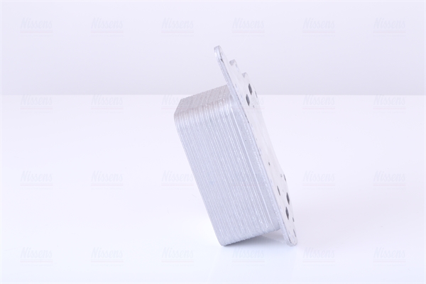 Picture of Oil Cooler -  engine oil - NISSENS - 91125