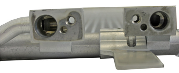 Image de Condenseur, climatisation - MAHLE - AC 772 000P