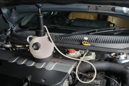 Picture of LASER TOOLS - 4832 - Filling/Bleeding Unit, brake hydraulics (Workshop Devices)